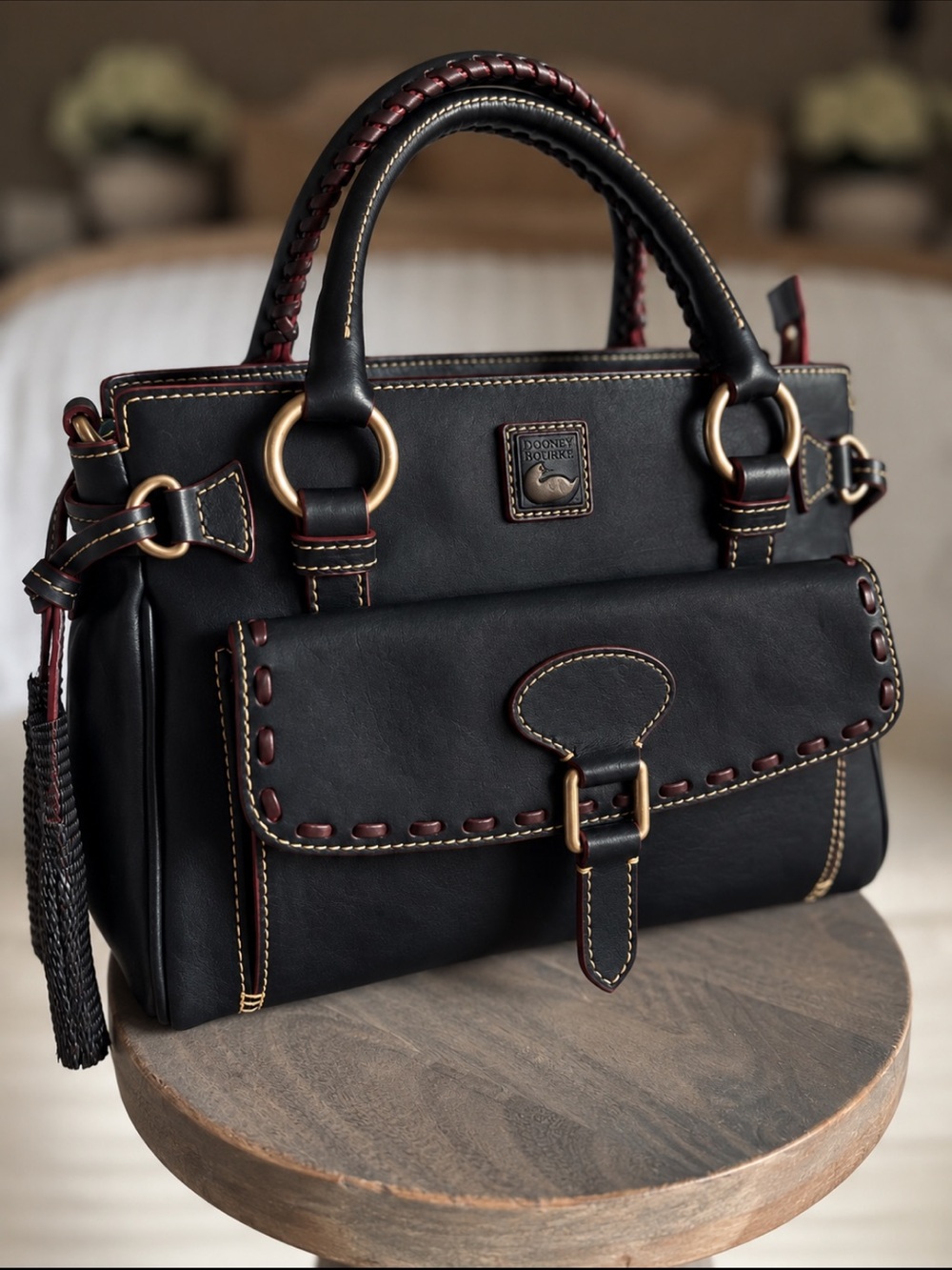 Dooney and Bourke Florentine Medium Pocket Satchel in NAVY